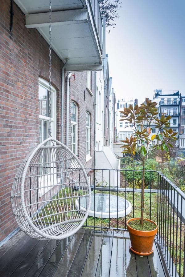 Bed and Breakfast Vondel 99 Ámsterdam Exterior foto